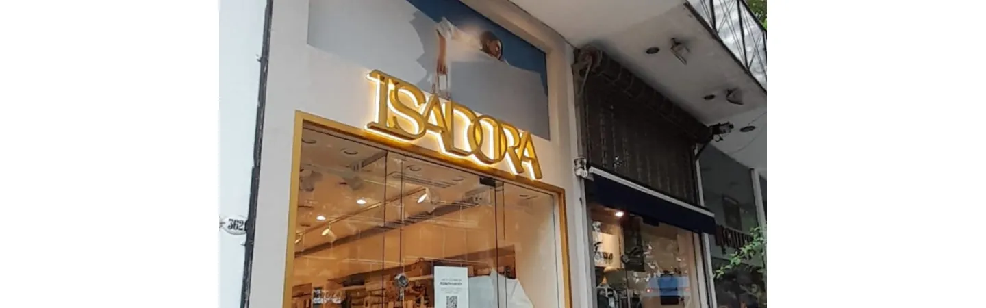 ISADORA CABELLO